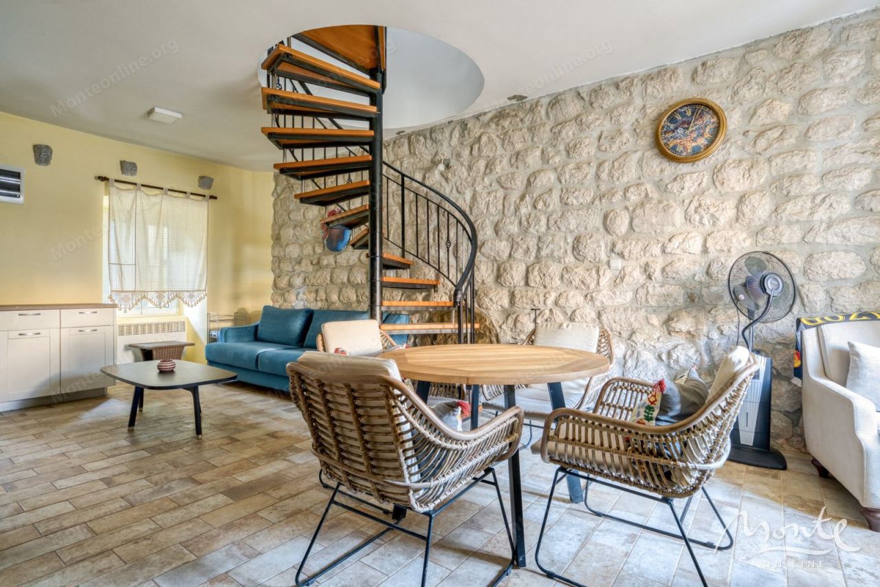 Вилла в Прчани, Черногория, 112 м² - фото 8