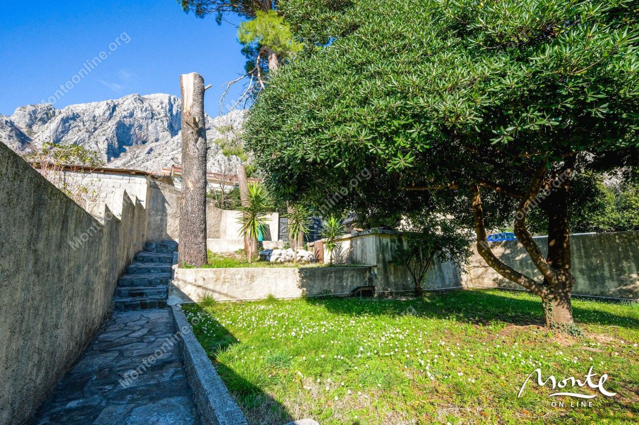 Вилла в Ораховаце, Черногория, 500 м² - фото 8