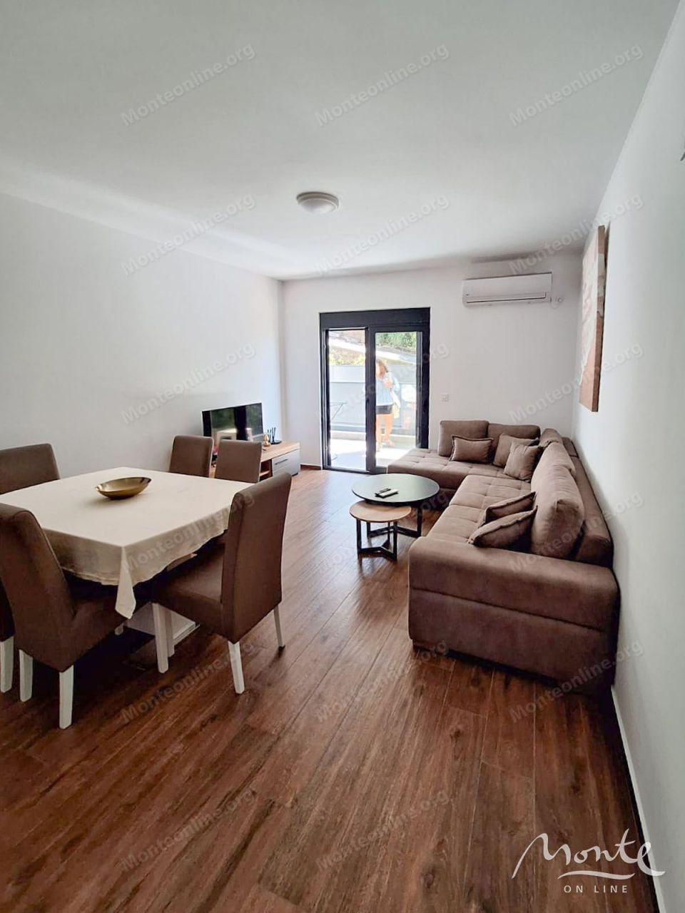 Апартаменты в Добра Воде, Черногория, 67 м² - фото 8