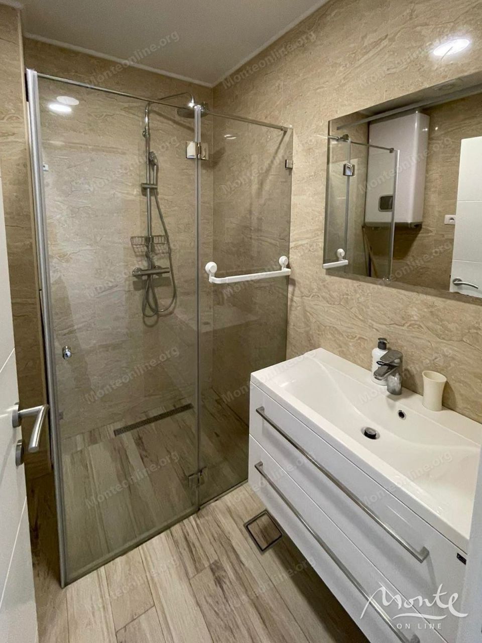 Апартаменты в Добра Воде, Черногория, 33 м² - фото 9