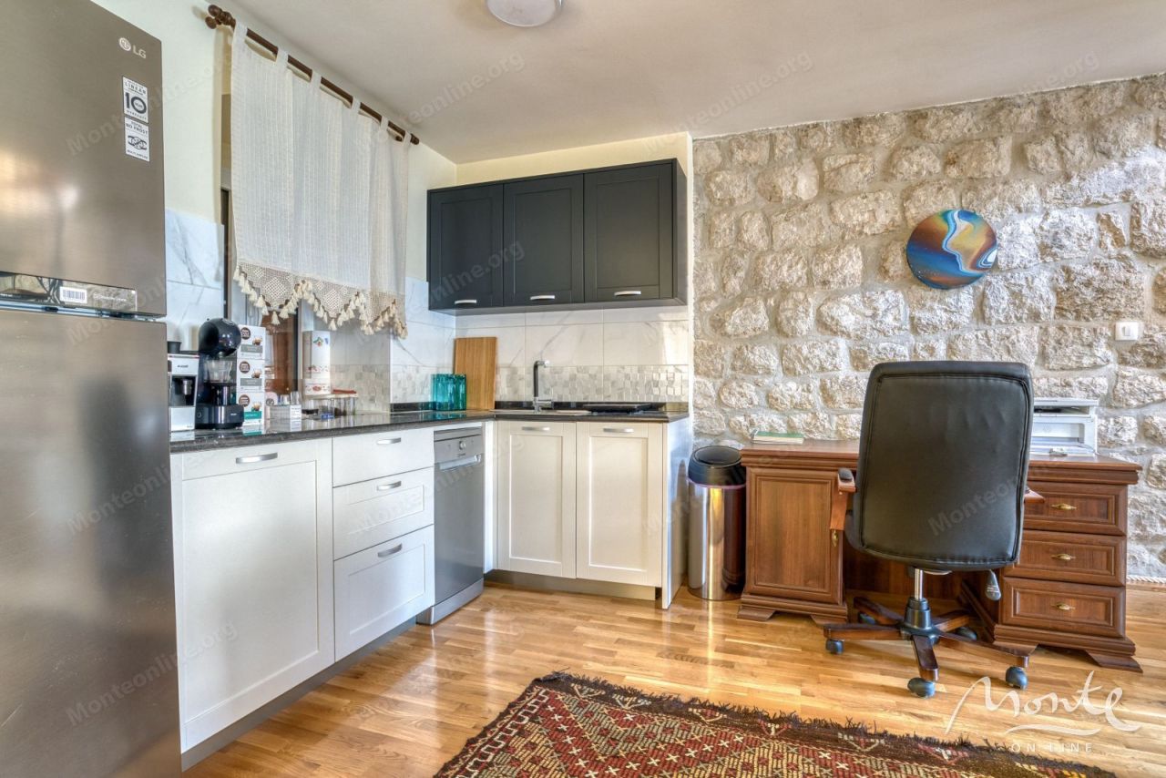 Вилла в Прчани, Черногория, 112 м² - фото 9