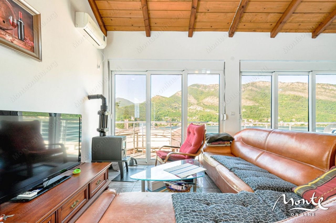 Вилла в Лепетани, Черногория, 110 м² - фото 9