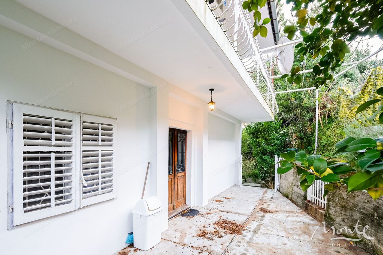 Вилла в Костанице, Черногория, 333 м² - фото 9