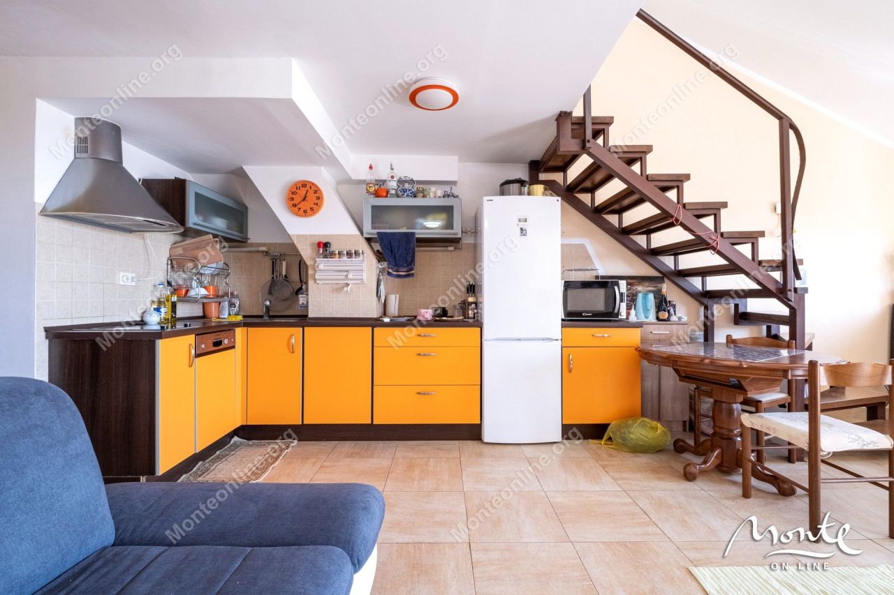 Апартаменты в Каменари, Черногория, 72 м² - фото 9