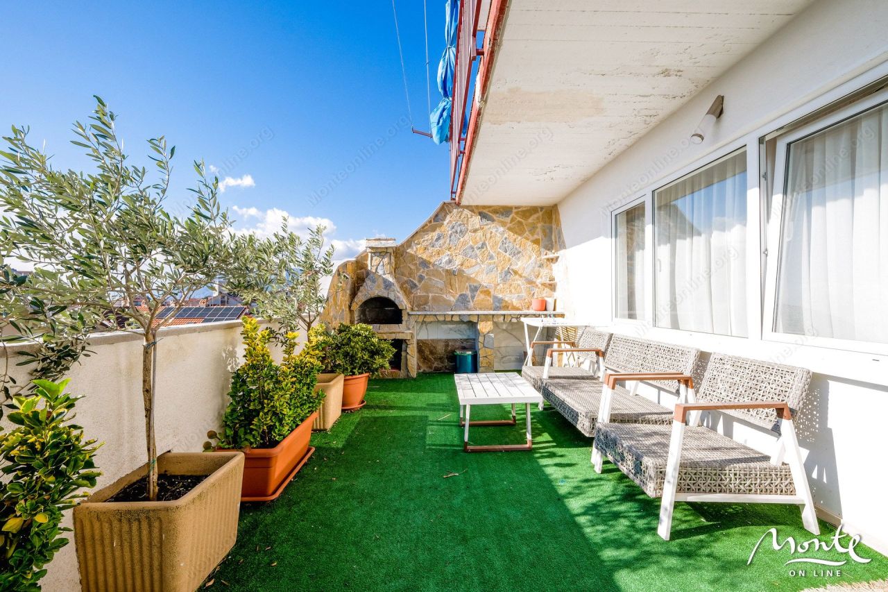 Апартаменты в Тивате, Черногория, 110 м² - фото 10