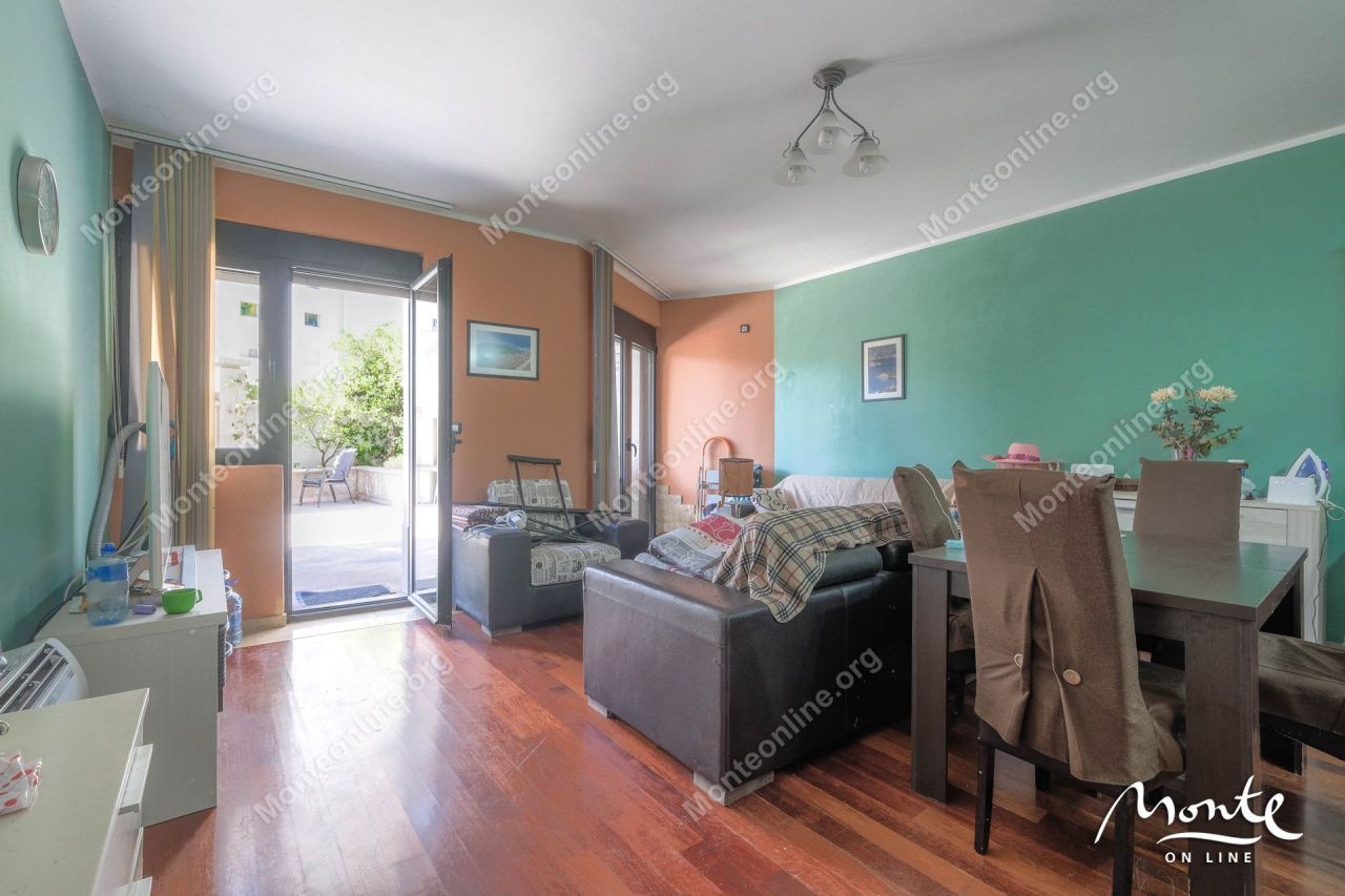 Апартаменты в Доброте, Черногория, 85 м² - фото 10