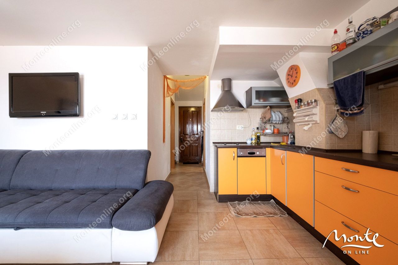 Апартаменты в Каменари, Черногория, 72 м² - фото 10