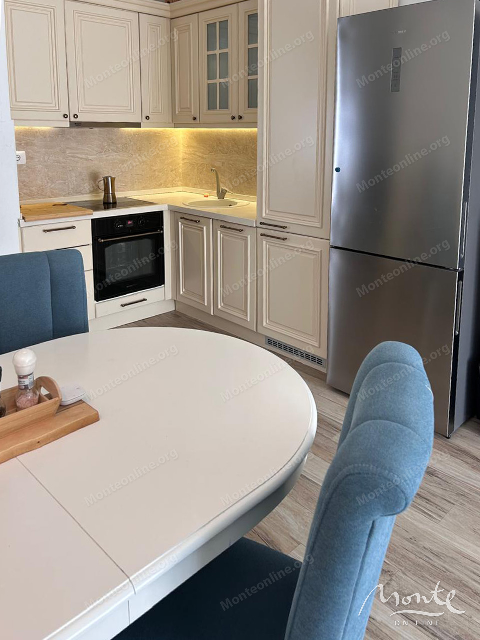 Апартаменты в Добра Воде, Черногория, 83 м² - фото 11