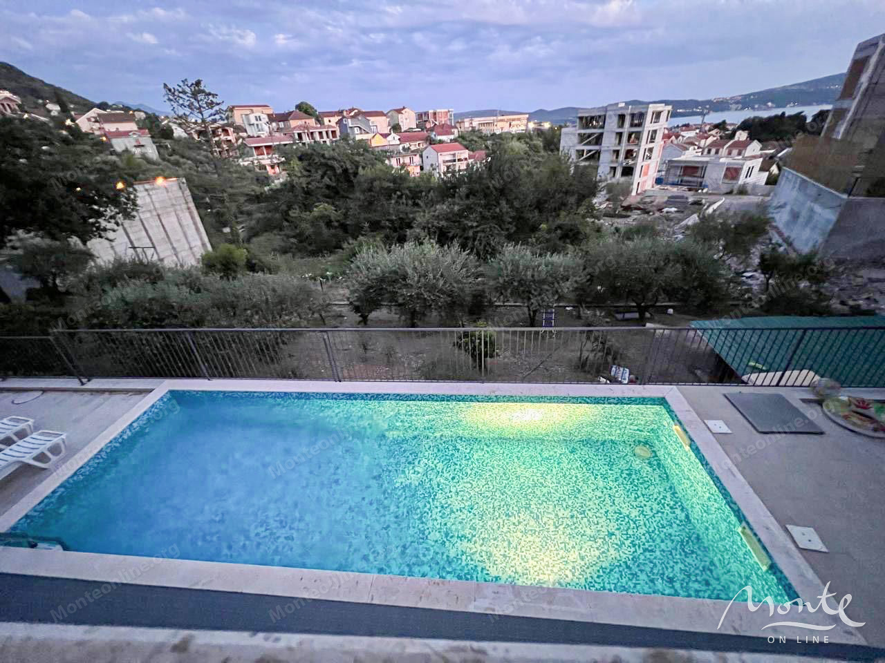 Апартаменты в Тивате, Черногория, 56 м² - фото 11