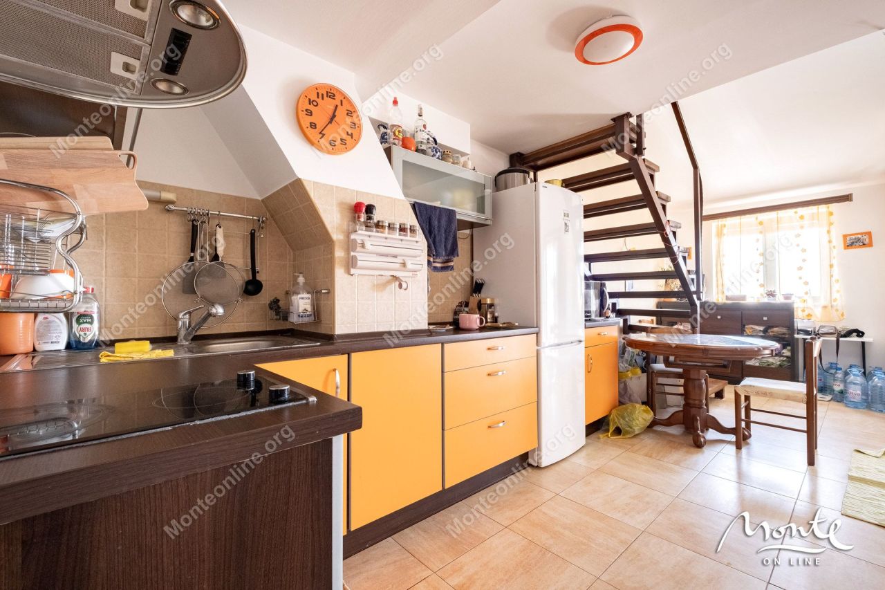 Апартаменты в Каменари, Черногория, 72 м² - фото 11