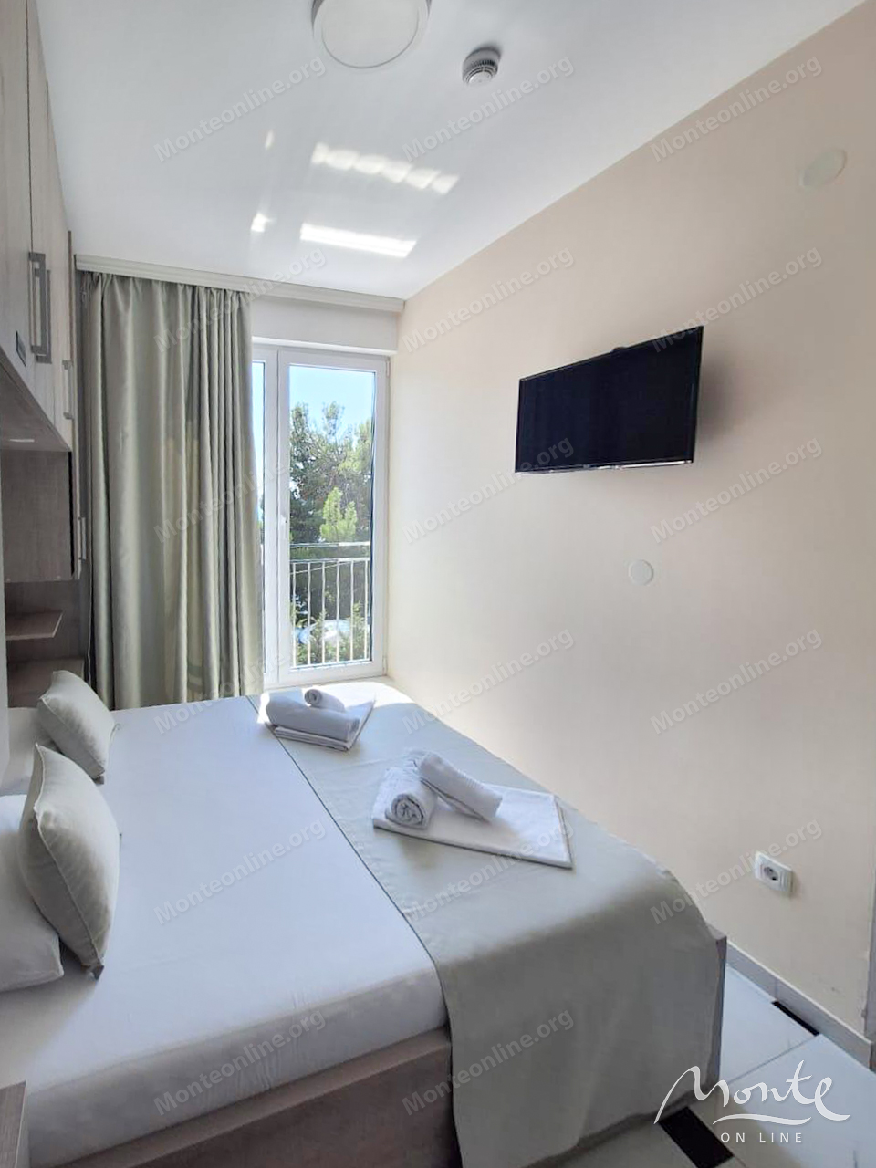 Отель, гостиница в Баре, Черногория, 735 м² - фото 11