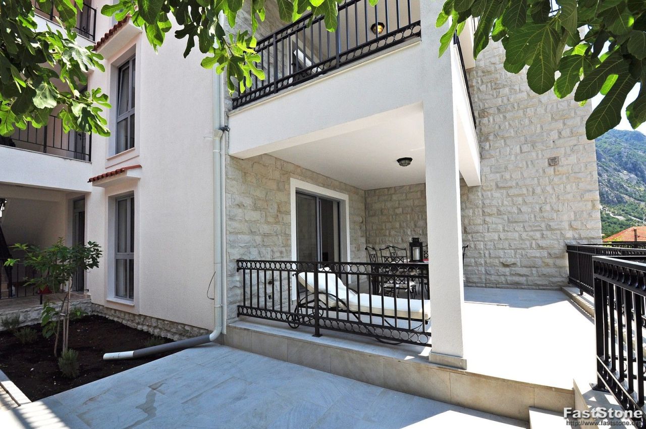 Апартаменты в Рисане, Черногория, 150 м² - фото 12