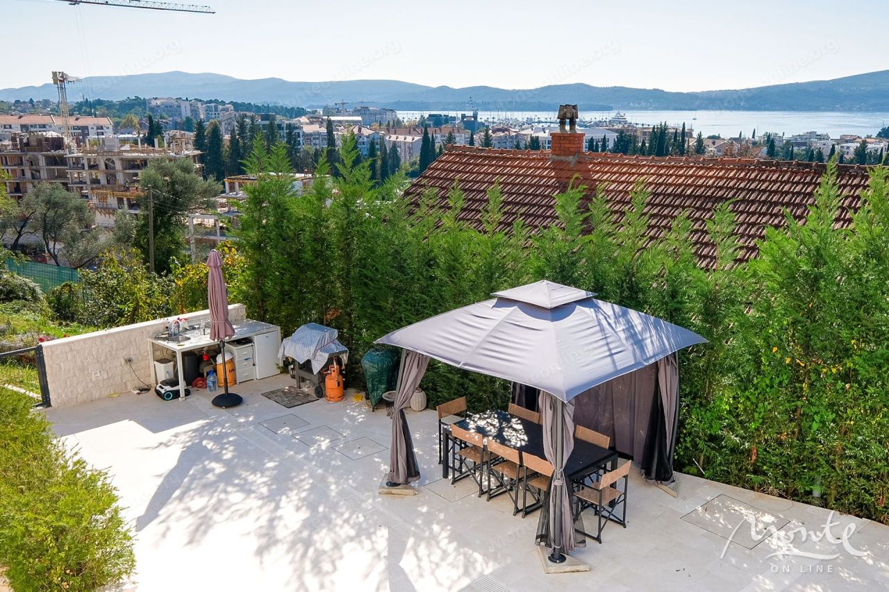 Апартаменты в Тивате, Черногория, 100 м² - фото 13