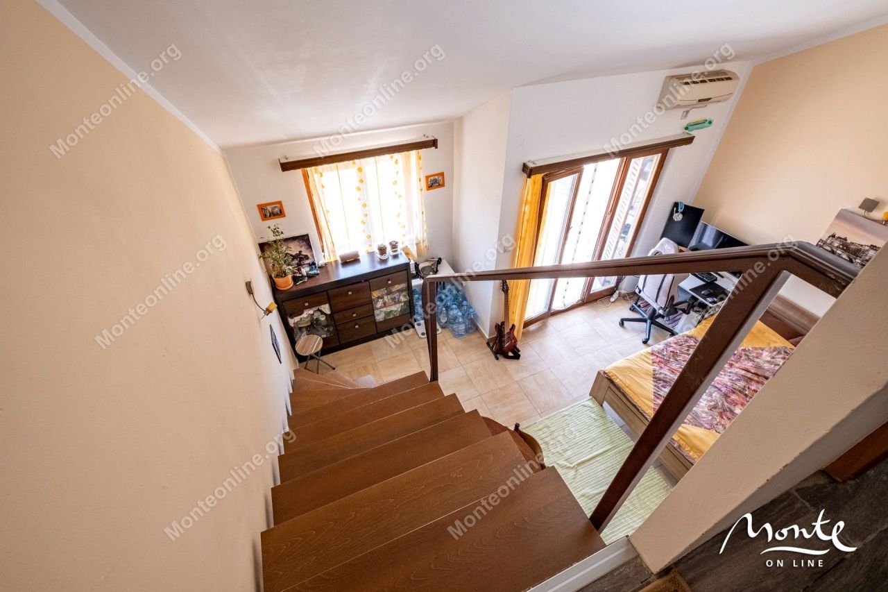 Апартаменты в Каменари, Черногория, 72 м² - фото 13