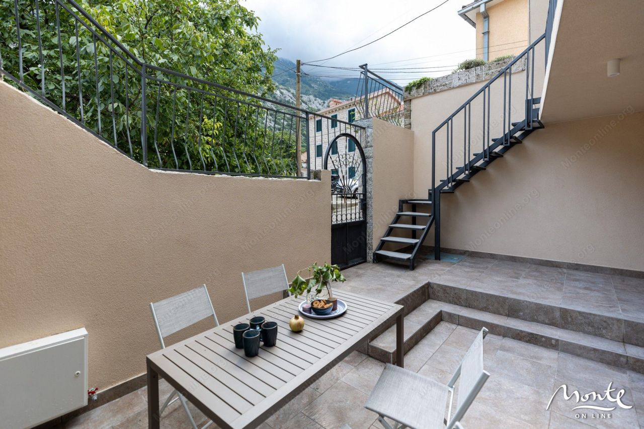 Вилла в Которе, Черногория, 110 м² - фото 13