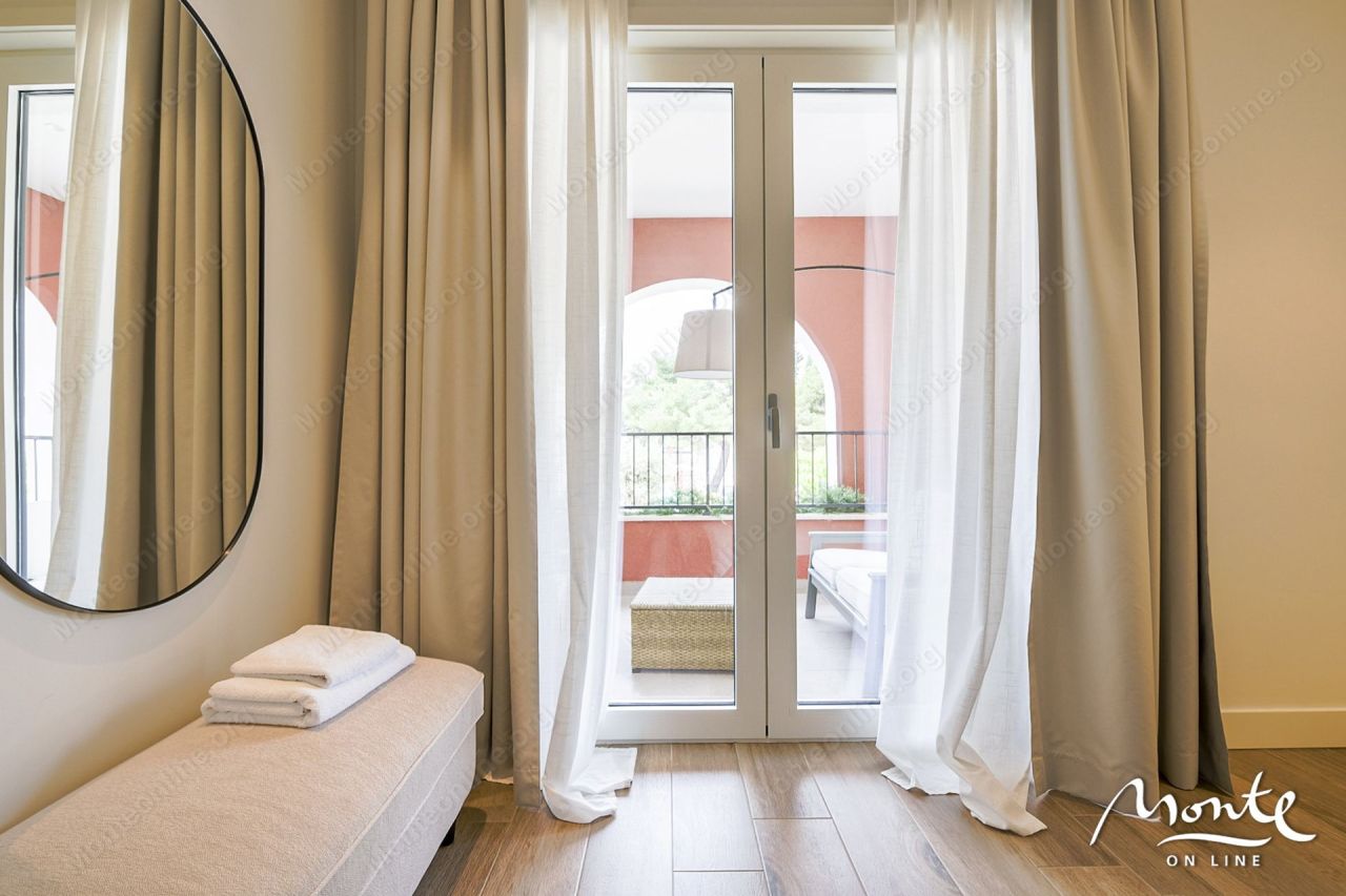 Апартаменты на полуострове Луштица, Черногория, 69.33 м² - фото 13