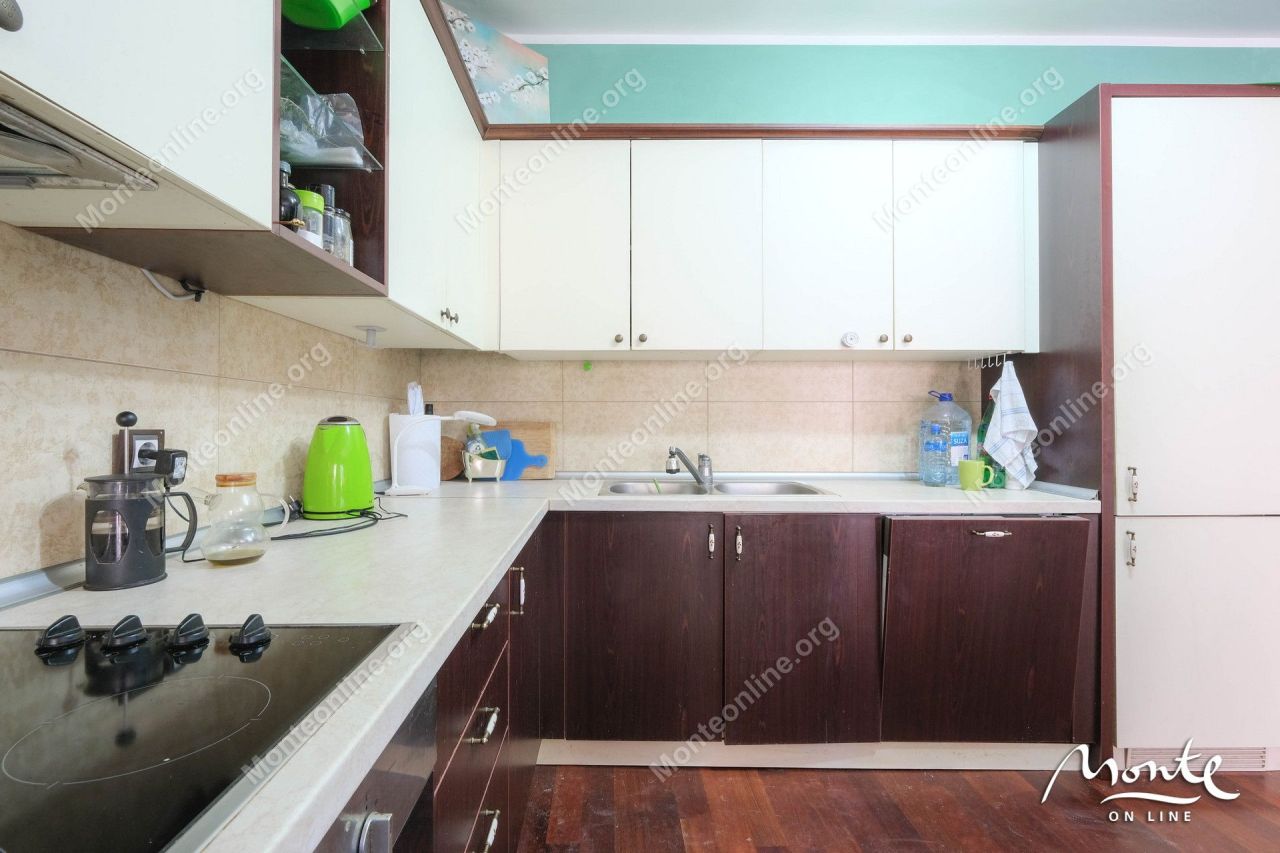 Апартаменты в Доброте, Черногория, 85 м² - фото 13