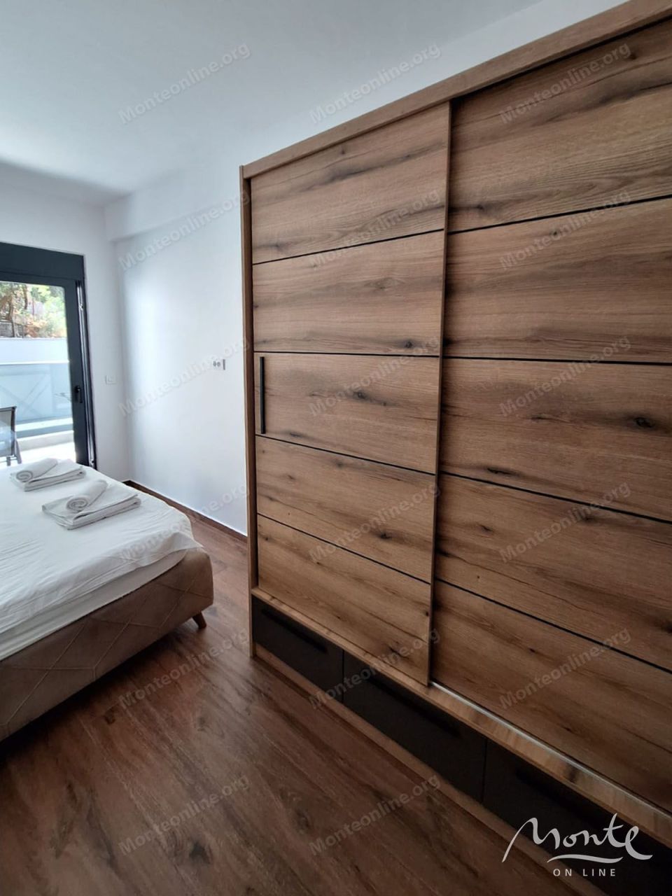 Апартаменты в Добра Воде, Черногория, 67 м² - фото 14