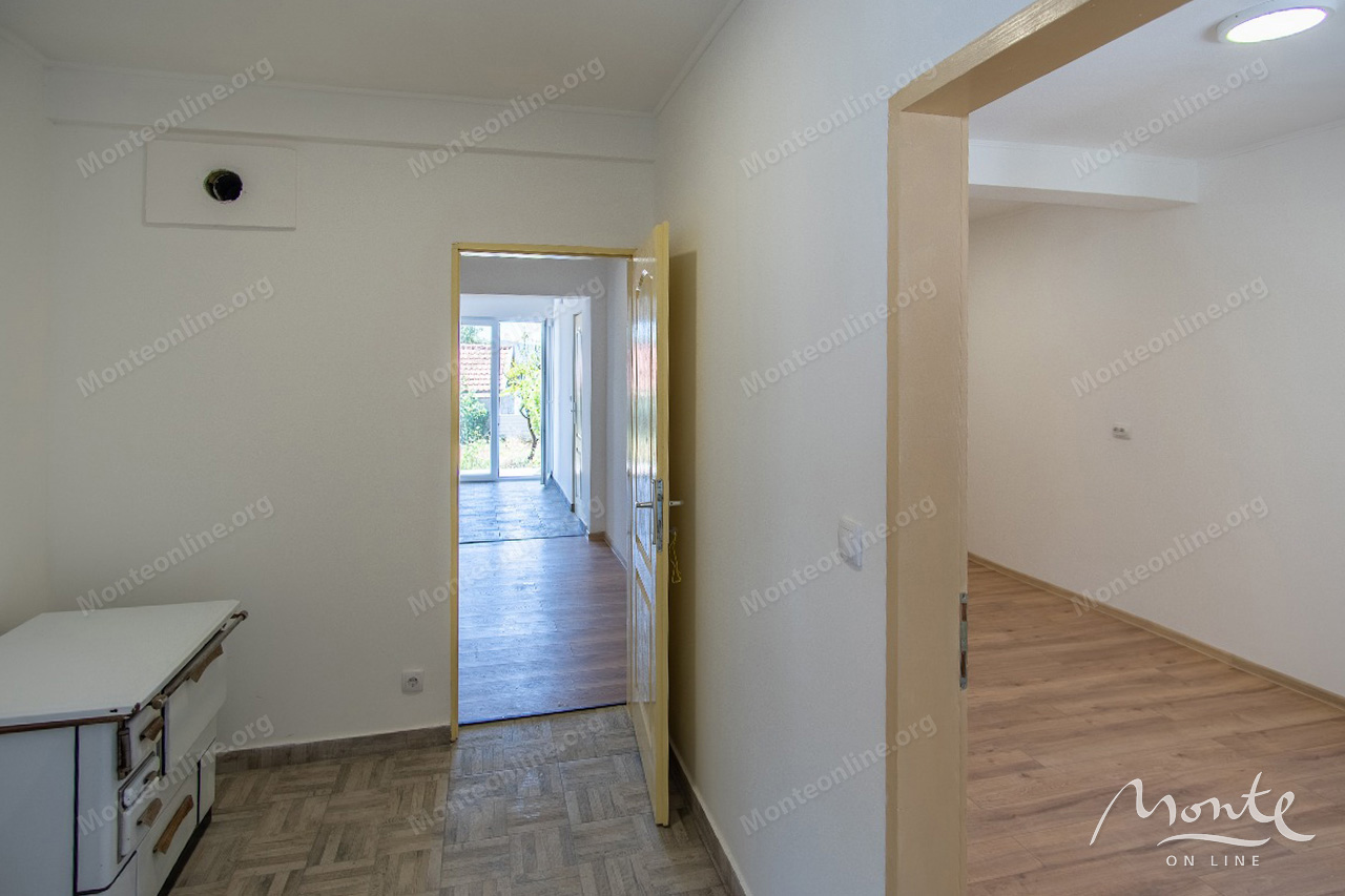 Вилла в Херцег-Нови, Черногория, 122 м² - фото 14