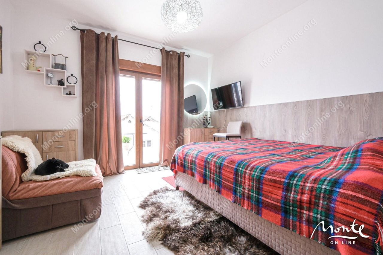 Апартаменты в Тивате, Черногория, 77 м² - фото 15