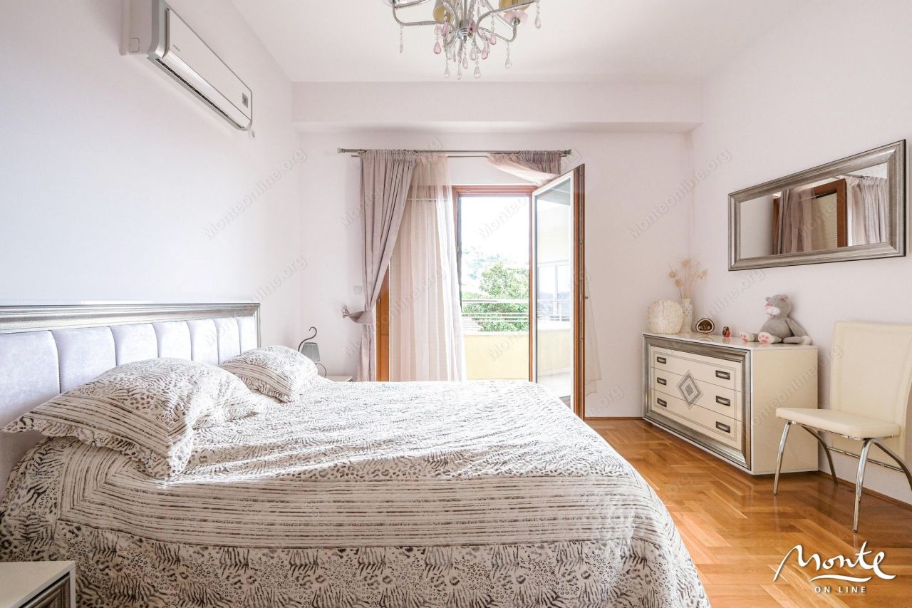 Апартаменты в Игало, Черногория, 64 м² - фото 15