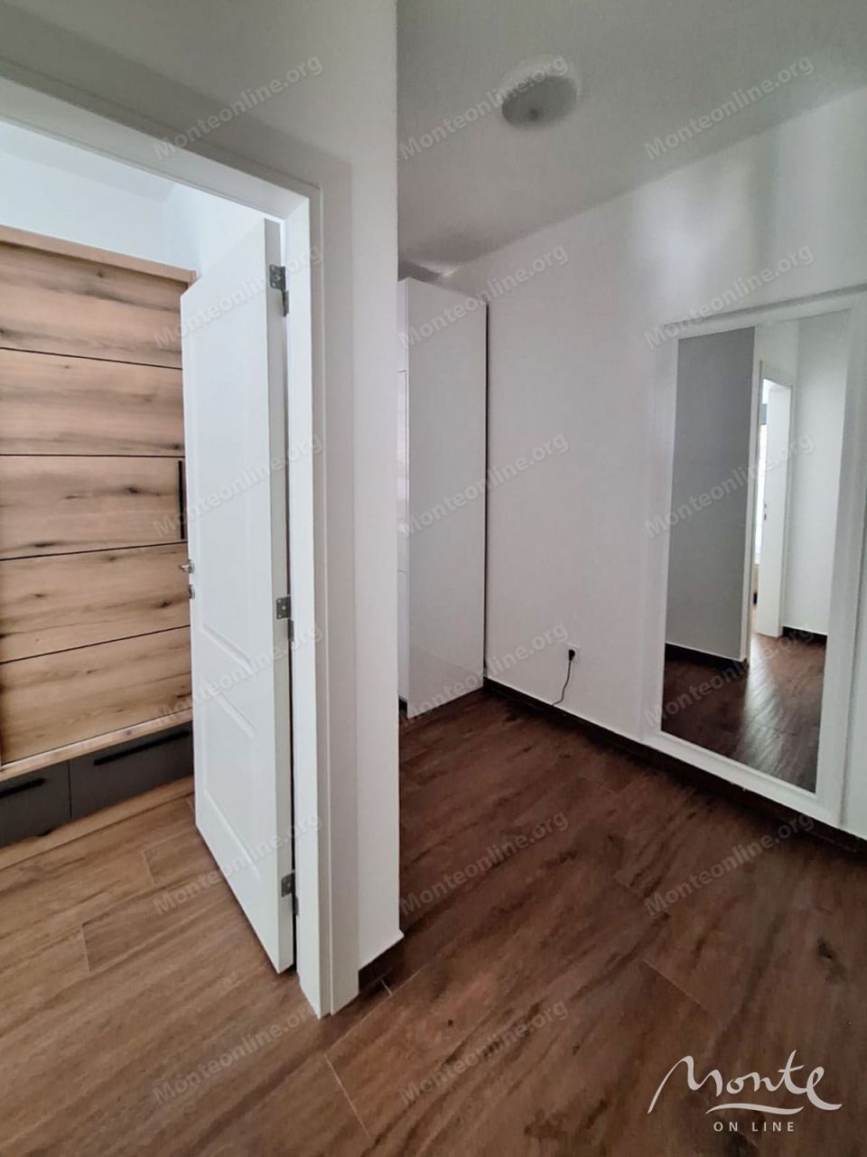 Апартаменты в Добра Воде, Черногория, 67 м² - фото 15