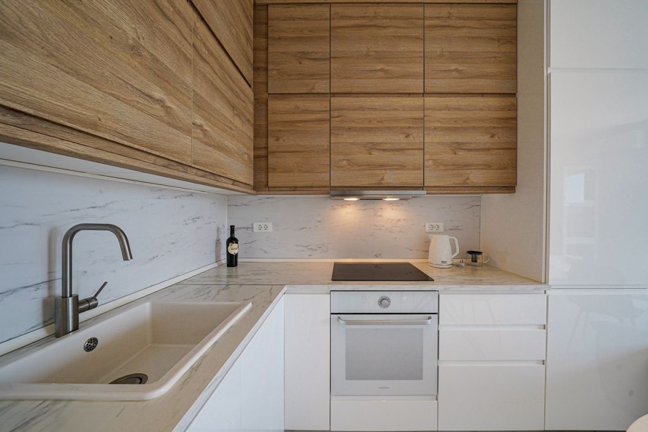 Апартаменты в Тивате, Черногория, 66 м² - фото 15