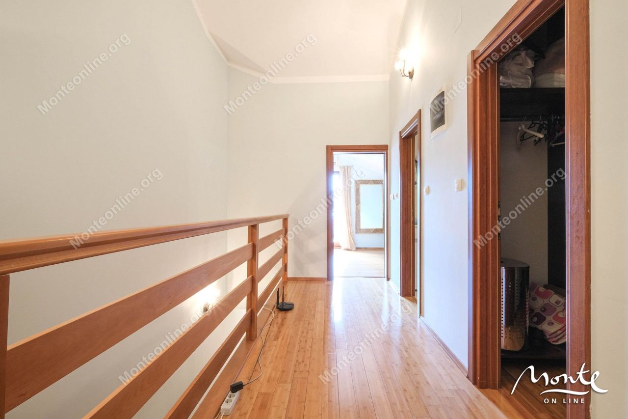 Апартаменты в Рисане, Черногория, 130 м² - фото 15