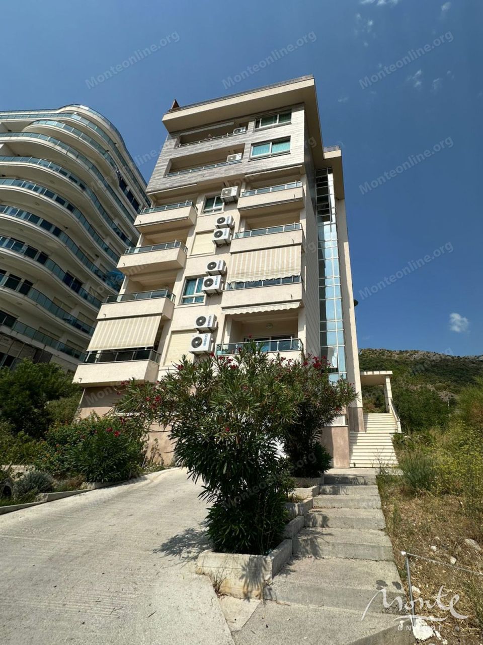 Апартаменты в Бечичи, Черногория, 115 м² - фото 16