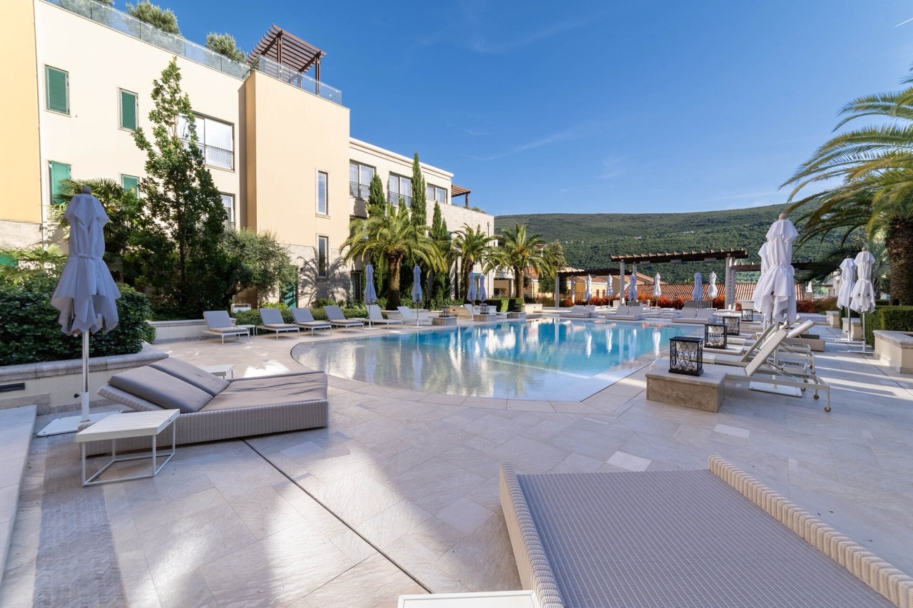 Апартаменты в Херцег-Нови, Черногория, 88 м² - фото 18