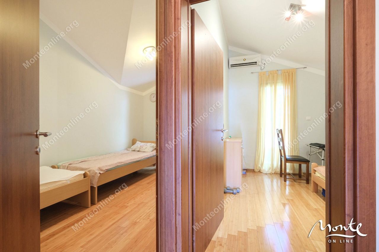 Апартаменты в Рисане, Черногория, 130 м² - фото 16