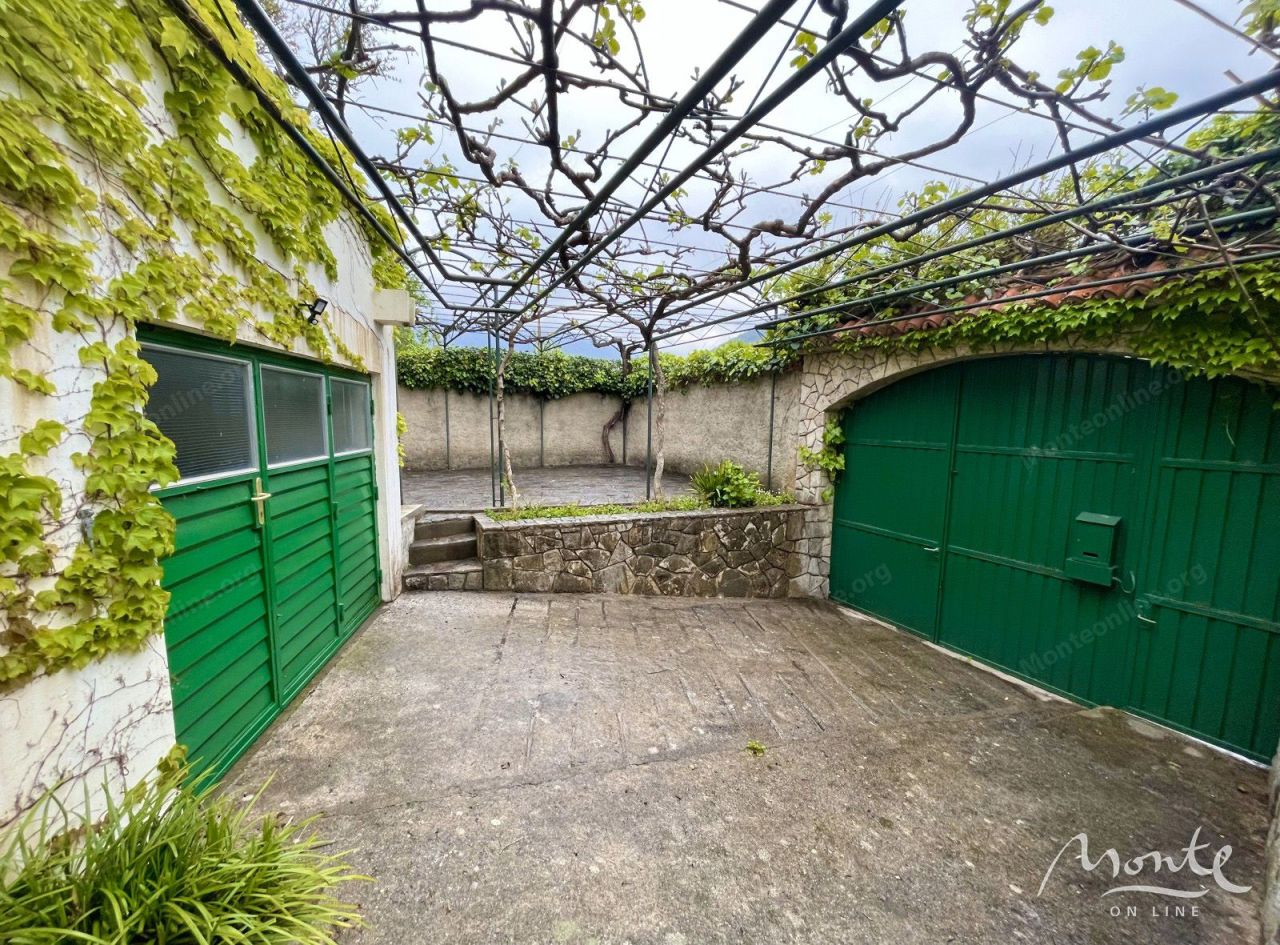 Вилла в Каменари, Черногория, 205 м² - фото 16