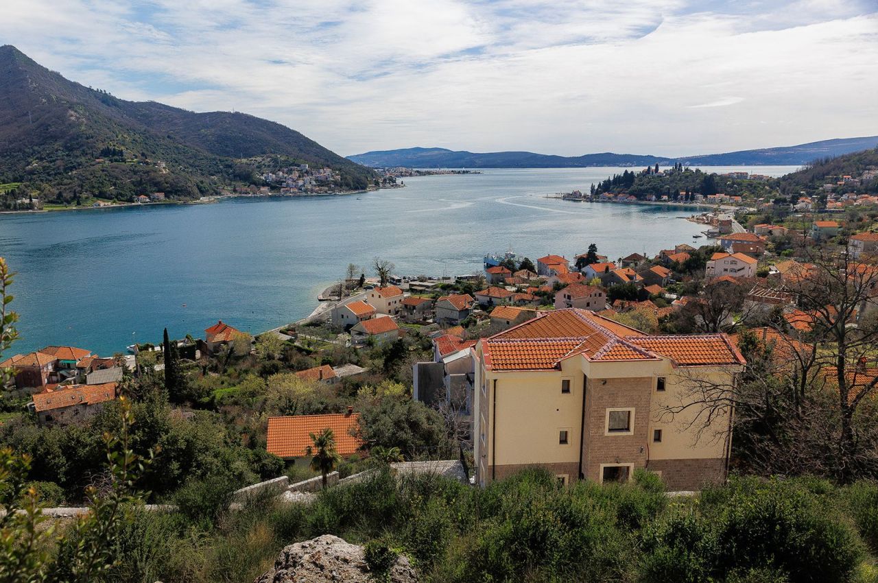 Апартаменты в Каменари, Черногория, 59.46 м² - фото 17