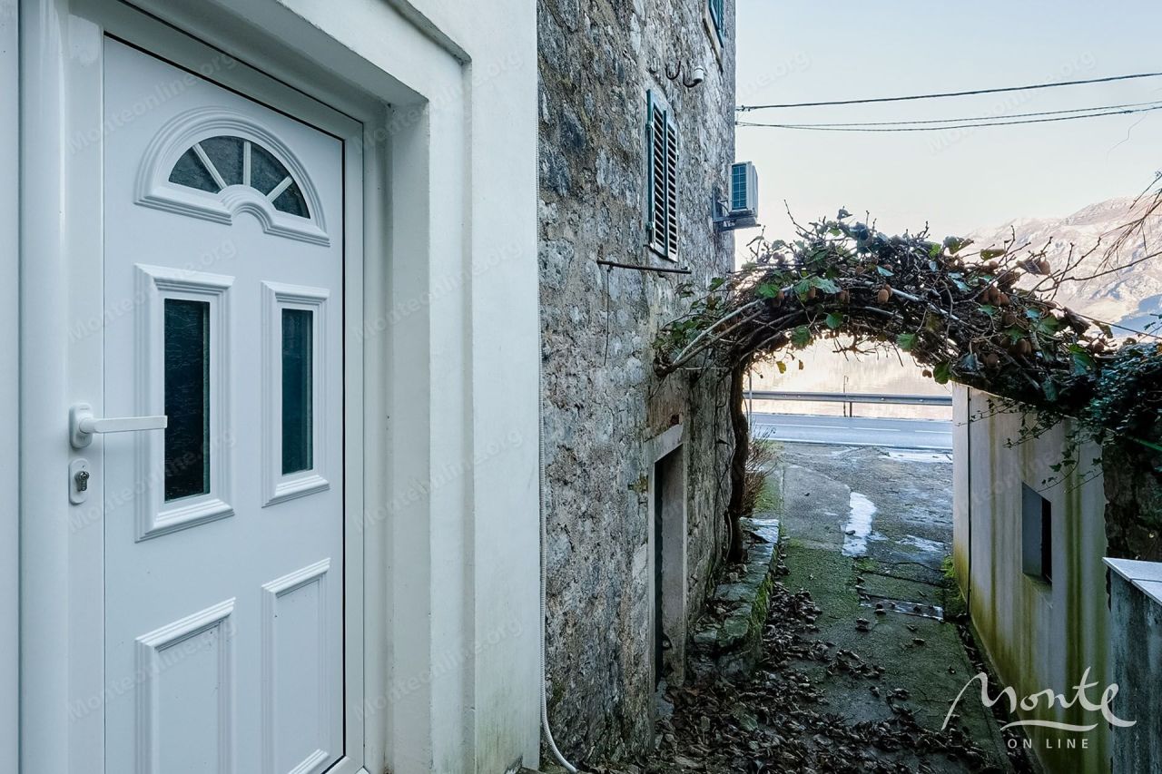 Вилла в Костанице, Черногория, 333 м² - фото 17