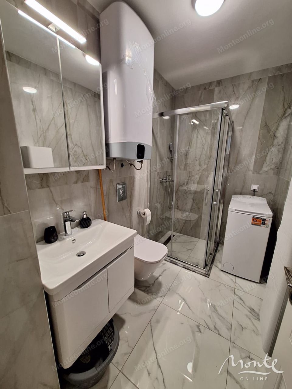 Апартаменты в Добра Воде, Черногория, 67 м² - фото 17