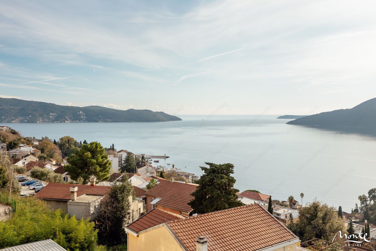 Апартаменты в Херцег-Нови, Черногория, 122 м² - фото 17