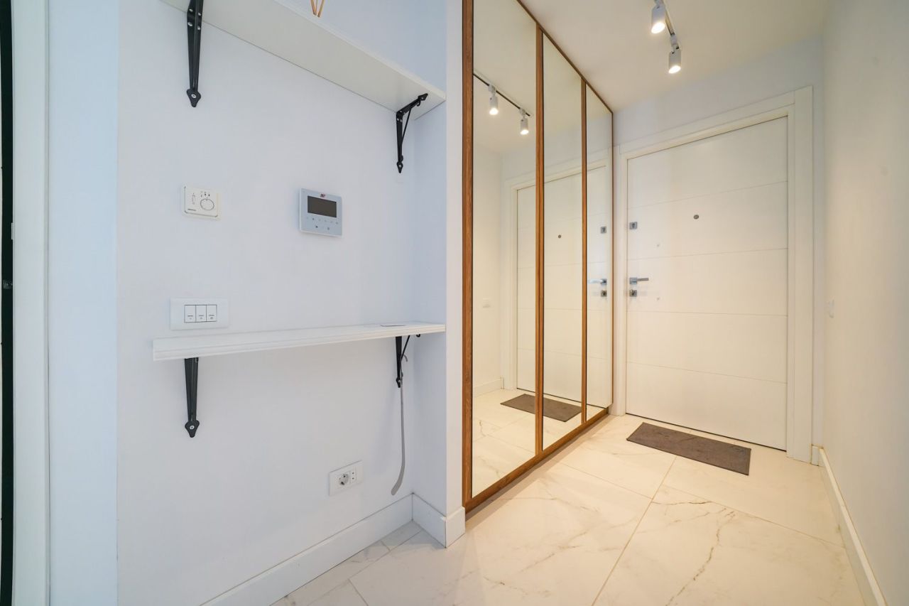 Апартаменты в Тивате, Черногория, 66 м² - фото 17