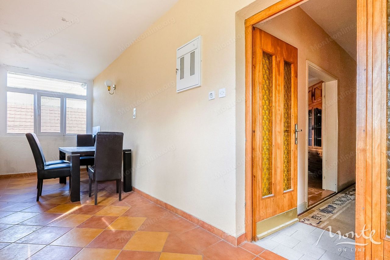 Вилла в Тивате, Черногория, 119 м² - фото 17