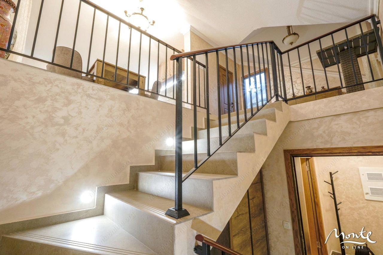 Вилла в Херцег-Нови, Черногория, 204 м² - фото 18