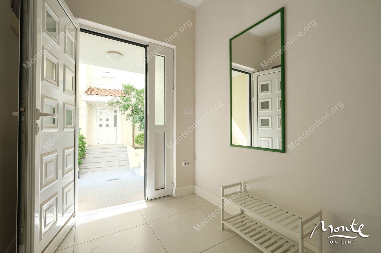 Апартаменты в Биеле, Черногория, 72 м² - фото 19