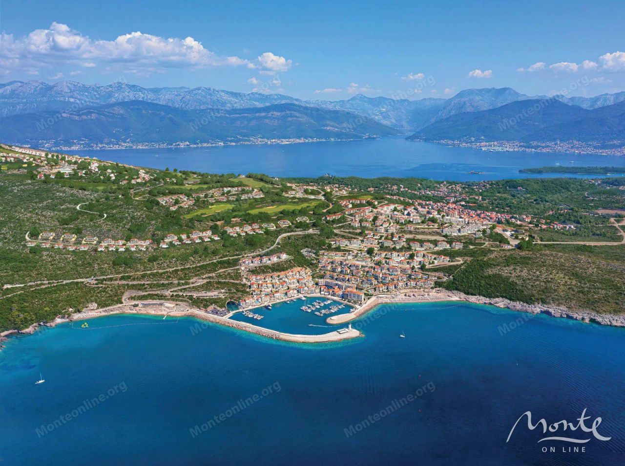 Вилла на полуострове Луштица, Черногория, 185 м² - фото 19