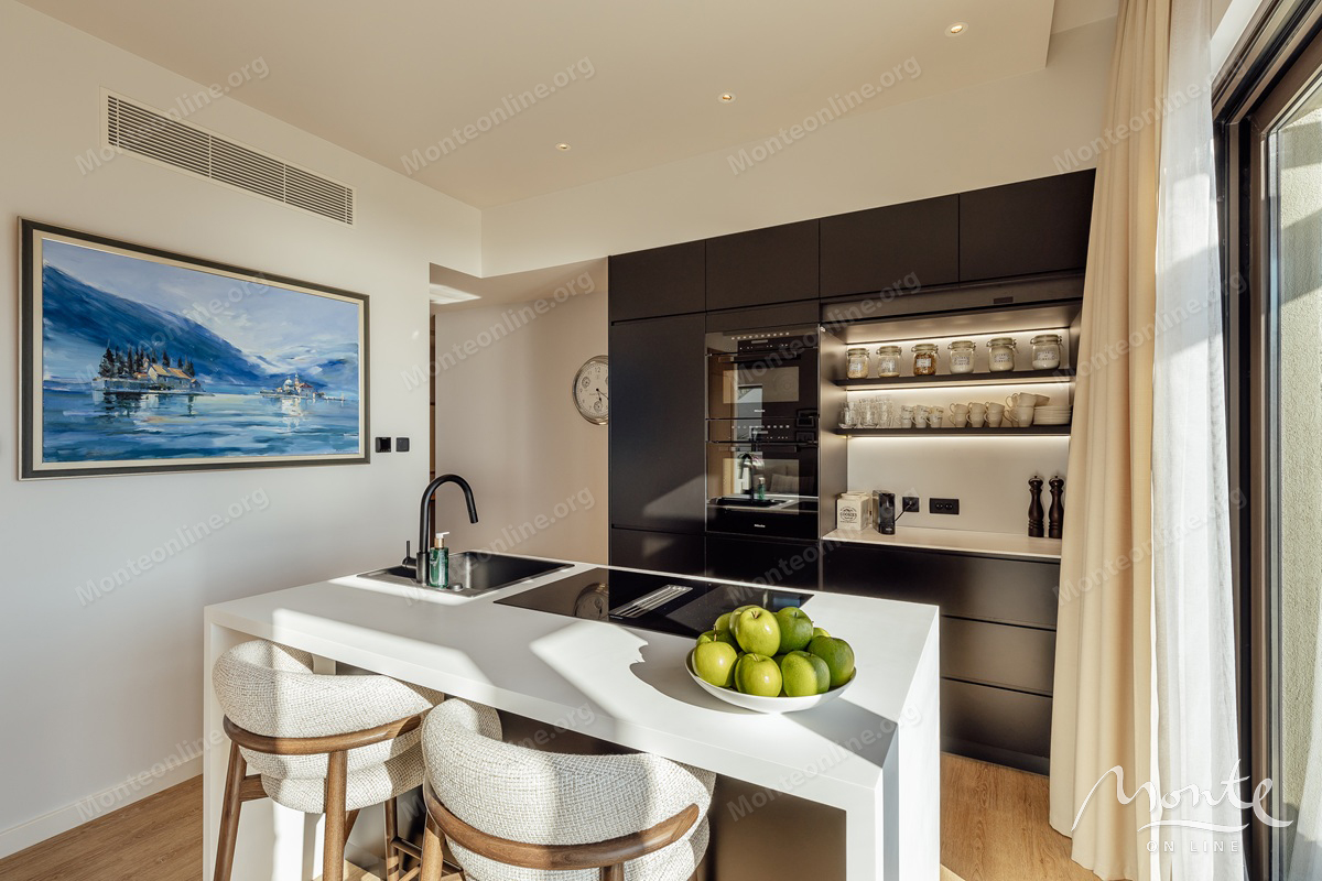 Апартаменты в Тивате, Черногория, 179 м² - фото 19