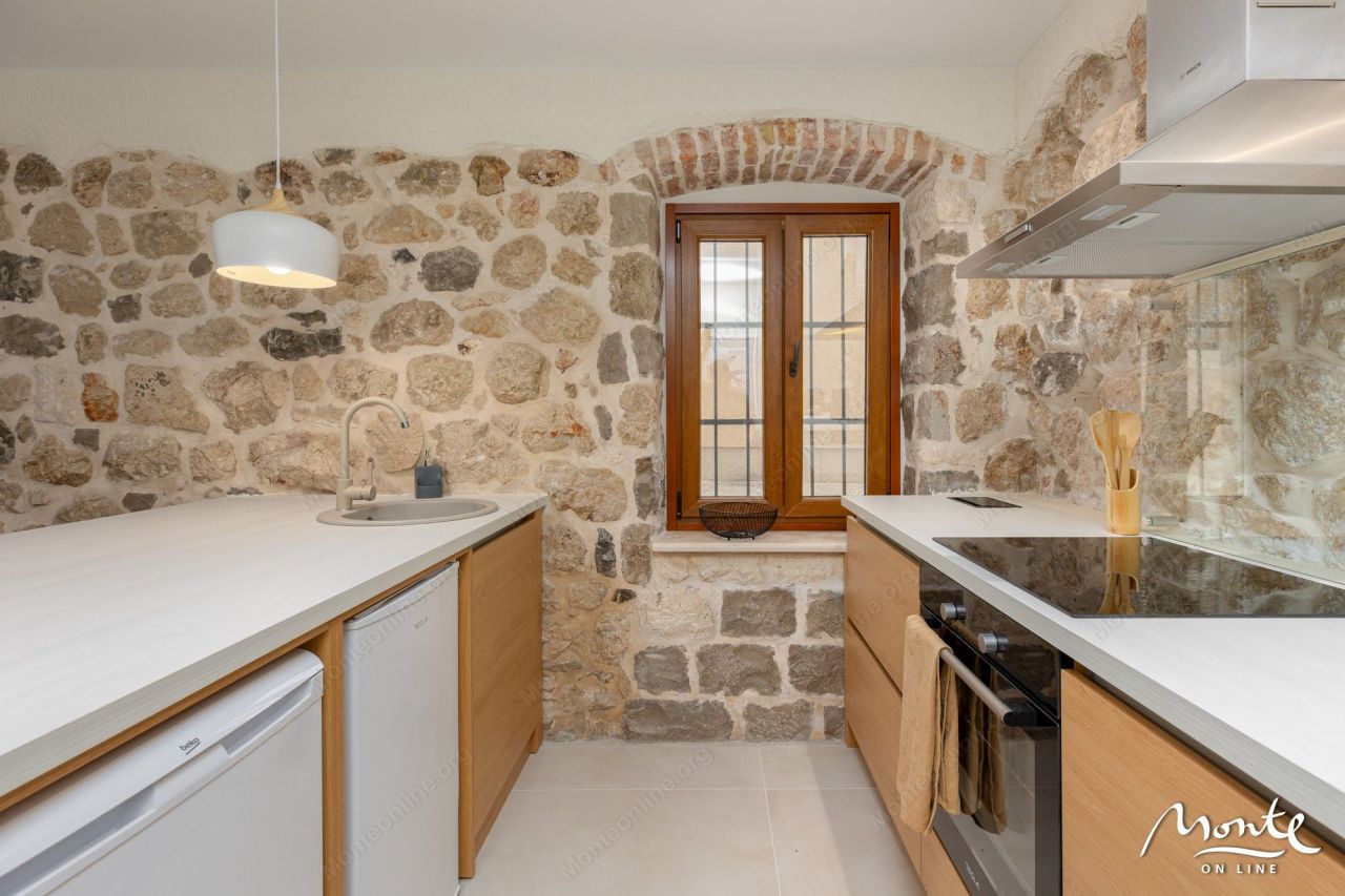 Вилла в Которе, Черногория, 110 м² - фото 19