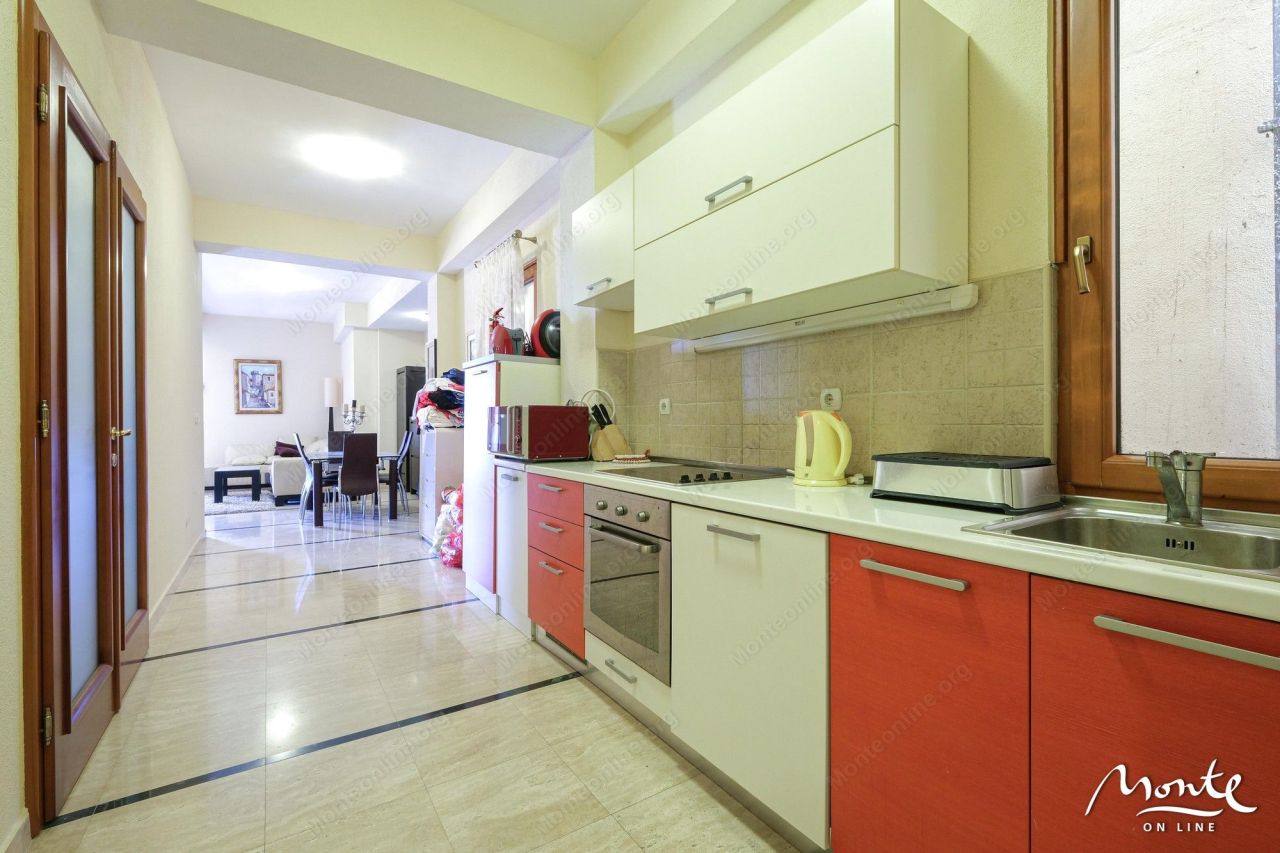 Апартаменты в Игало, Черногория, 94 м² - фото 19