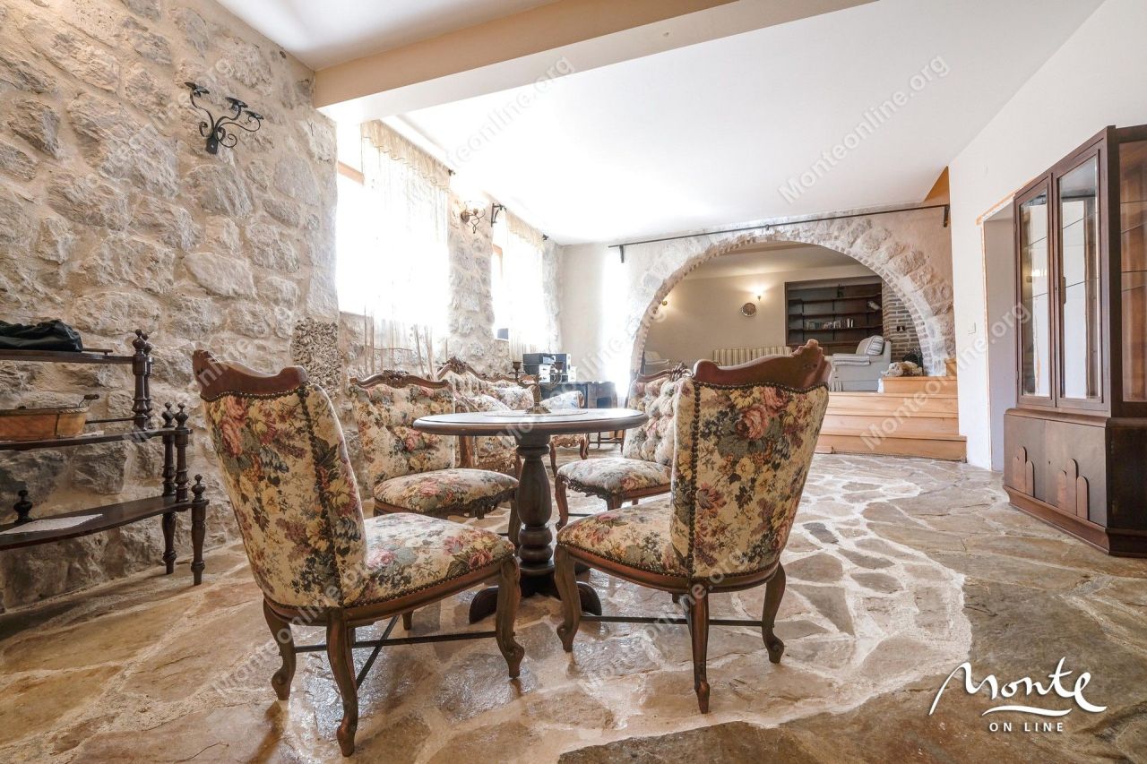 Вилла в Ораховаце, Черногория, 500 м² - фото 19