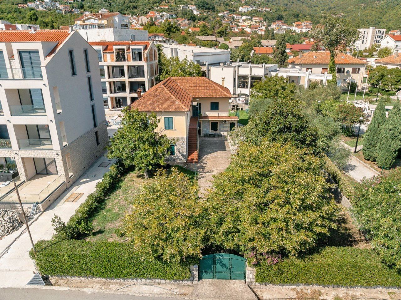 Земля в Биеле, Черногория - фото 8