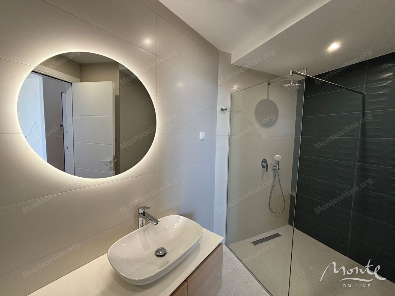 Апартаменты в Бечичи, Черногория, 69 м² - фото 18