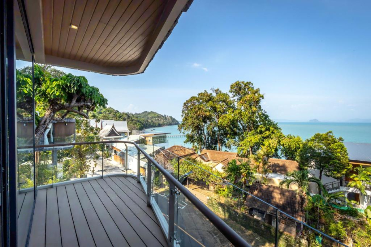 Дом на Пхукете, Таиланд, 1 047 м² - фото 6