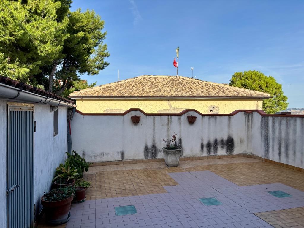 Таунхаус в Читта-Сант-Анджело, Италия, 163 м² - фото 16