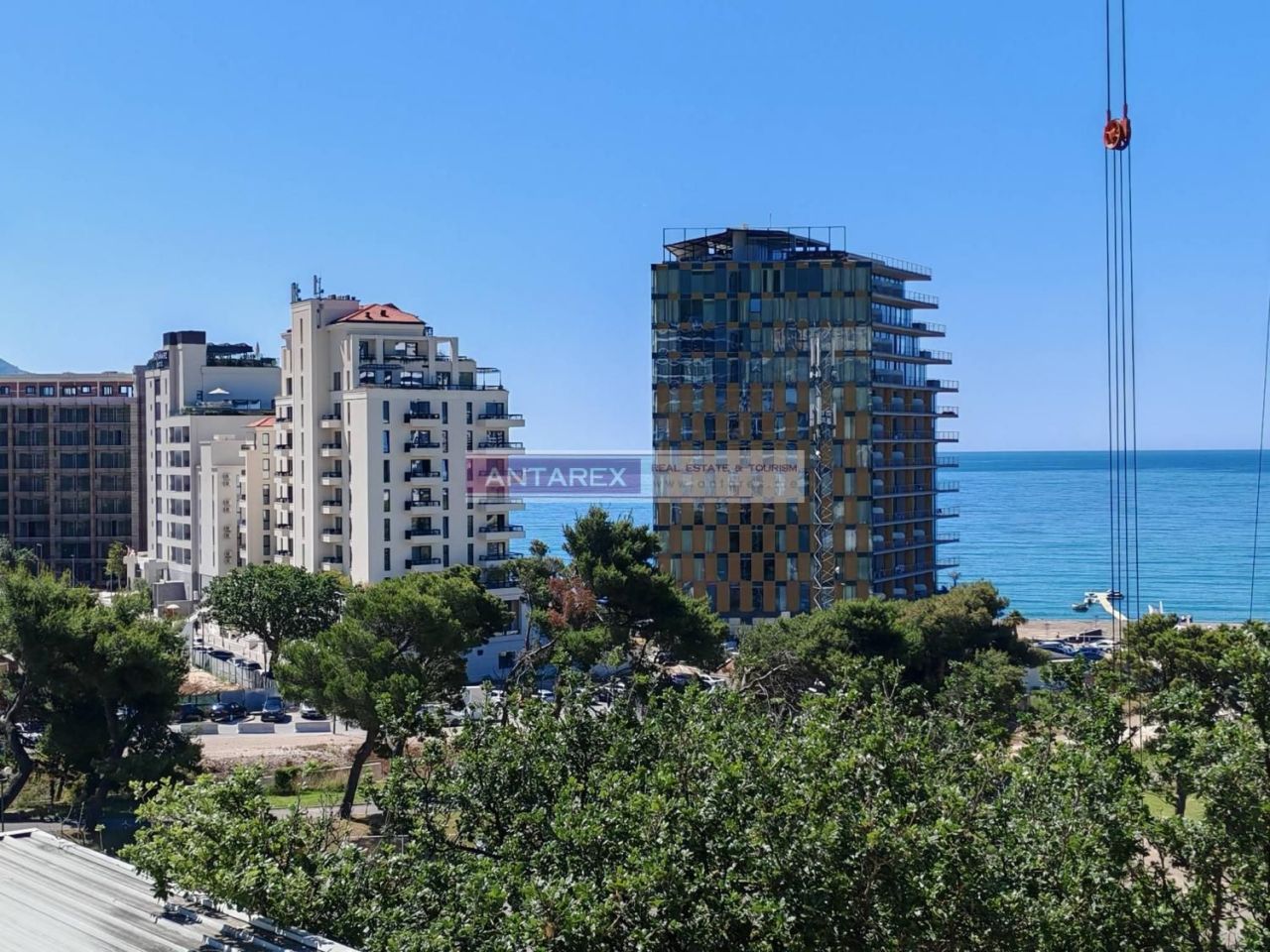 Апартаменты в Бечичи, Черногория, 80 м² - фото 1